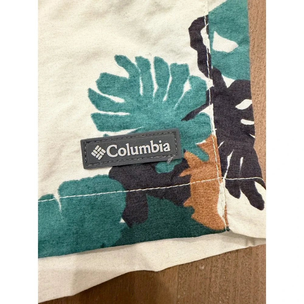 Columbia PFG Tropical Monstera Leaf Print Shorts Mens Medium Cream Green‎